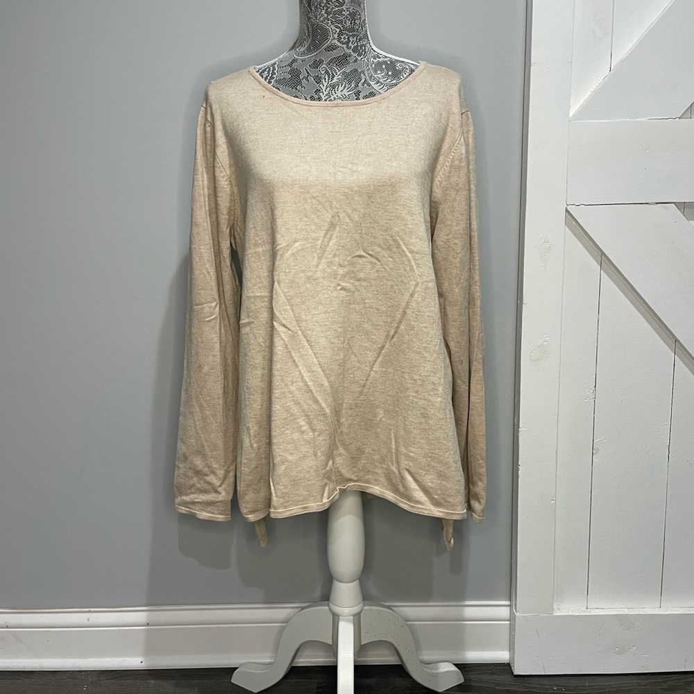 Premise Cream Long Sleeve Relaxed Sweatshirt